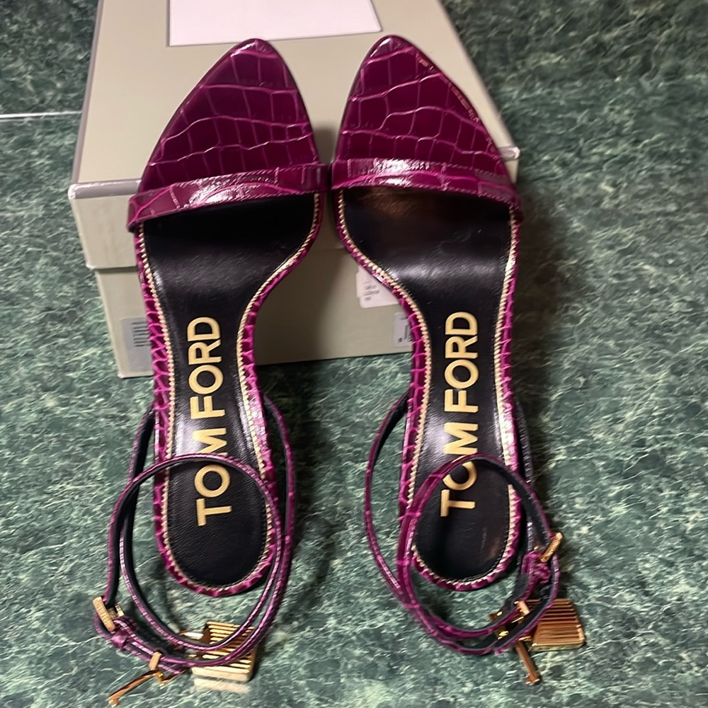 Womans Tom Ford heels
